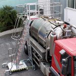 Escalera de Acceso a Camiones Cisterna COD95-B   - Imagen 5